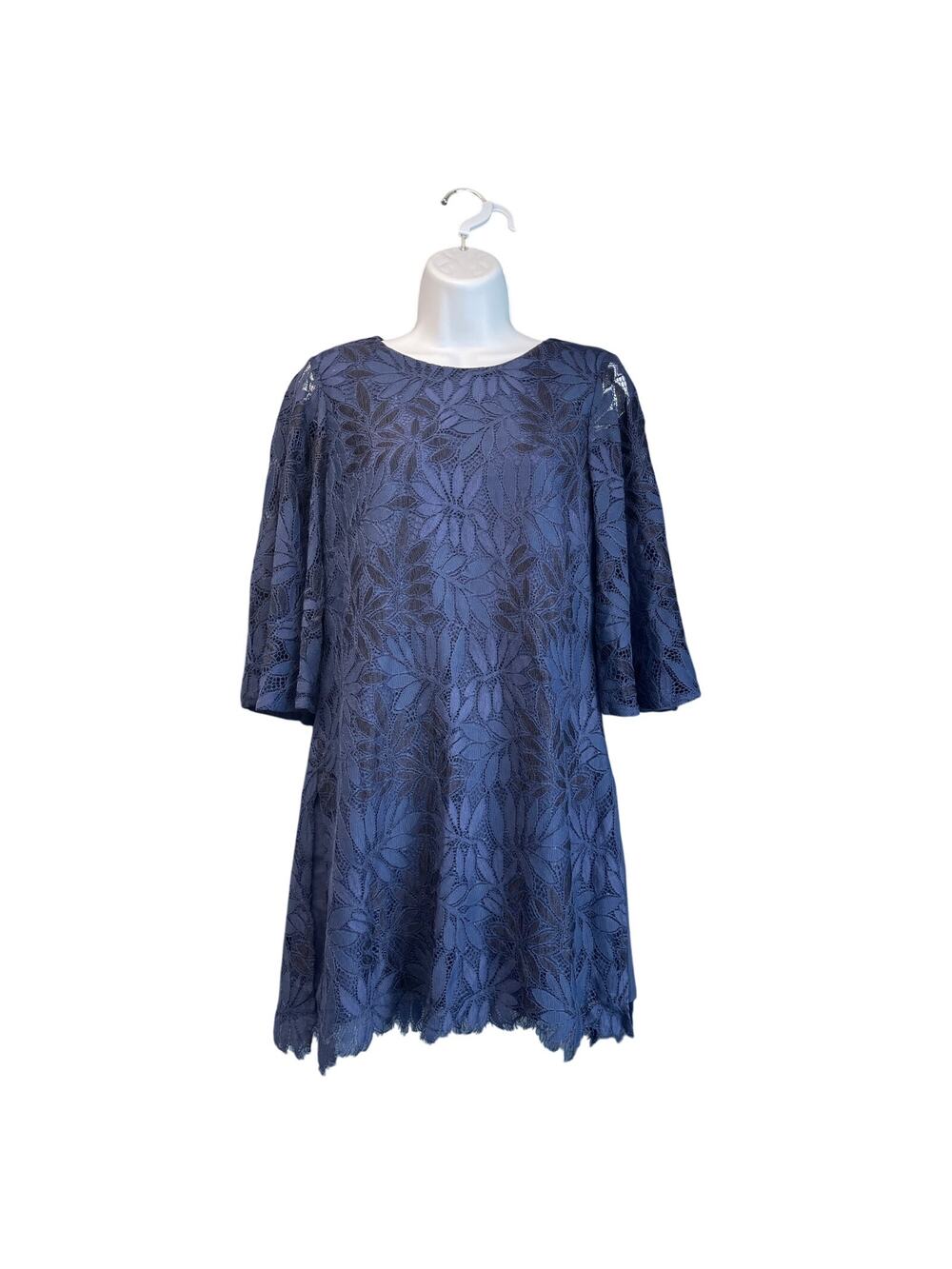 Lilly Pulitzer 4 Navy Jackelin Romper Lace Scalloped  Hem Summer Date Cruise